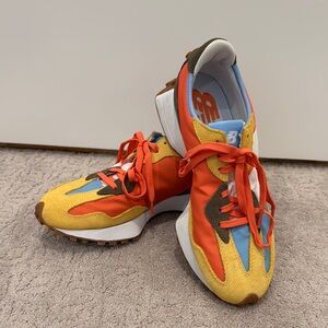 New Balance 327 Sneakers